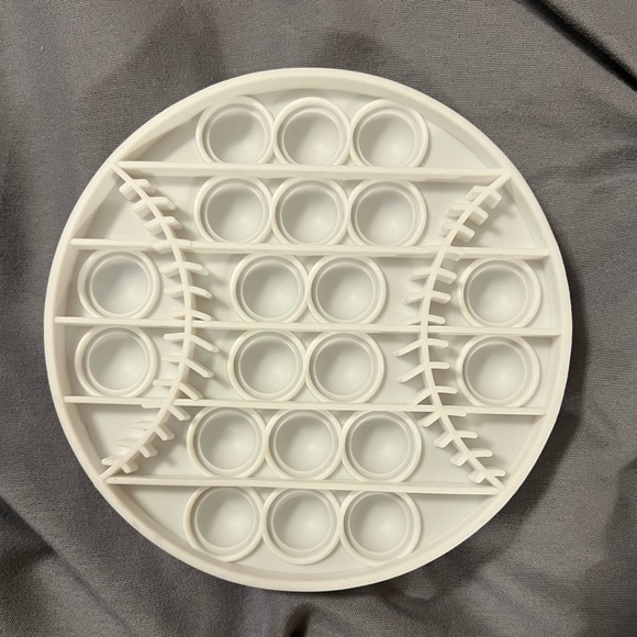 Set of 6 Baseball Pop-Its NWOT - Picture 3 of 3